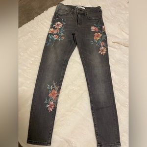 SOLD Zara